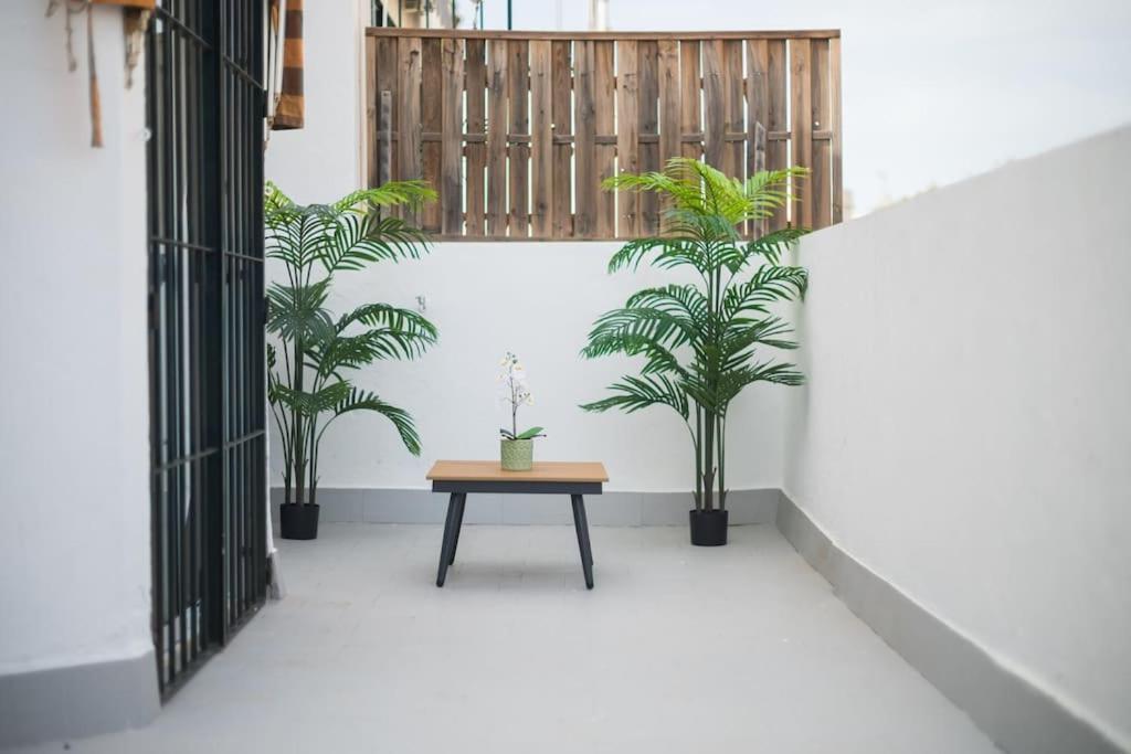 Atico Ispal Con Terraza En Centro Appartement